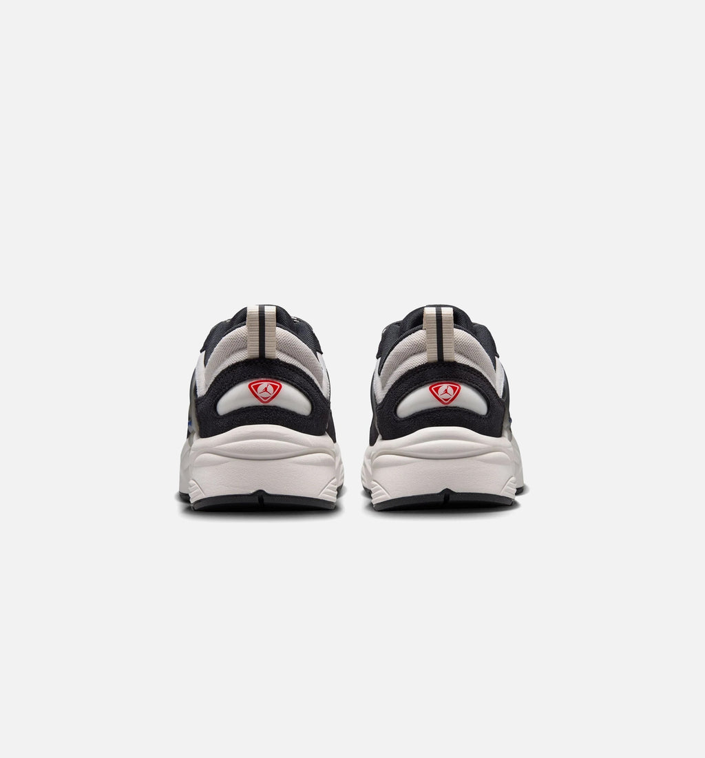 Trunner OS SE Men's Sneakers - Off Noir / University Red
